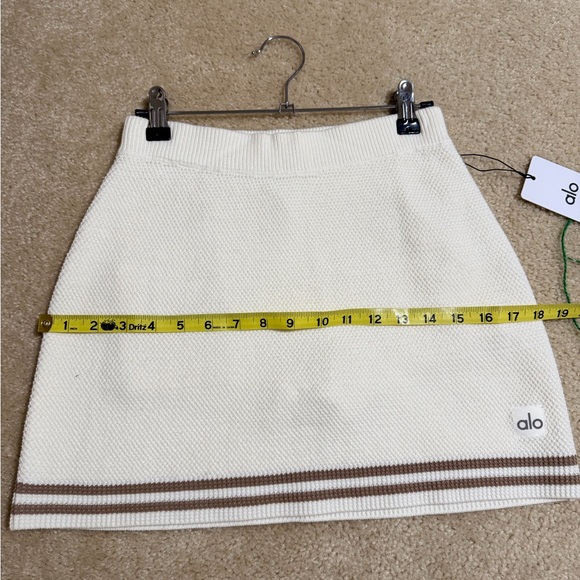 ALO Yoga Cream Mini Skirt with Tan Accents - Picture 6 of 7